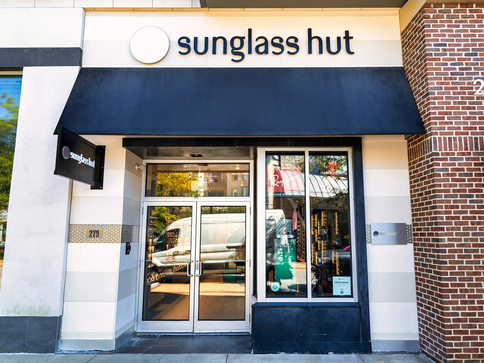 Sunglass Hut