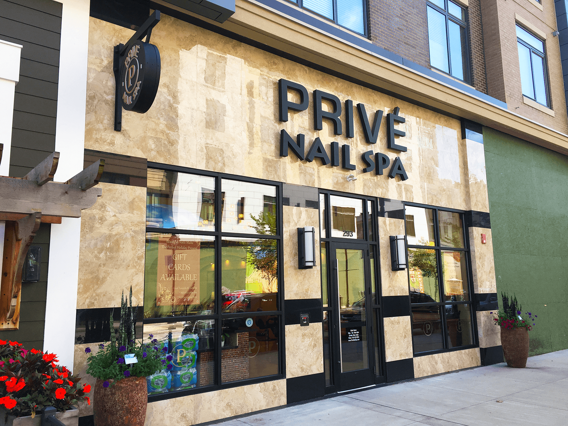 Privé Nail Spa